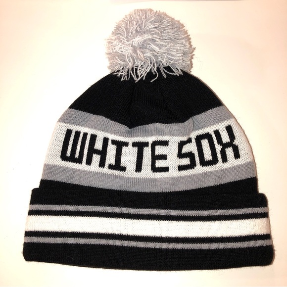 Men’s Chicago White Sox, new Era knit hat - Picture 3 of 4